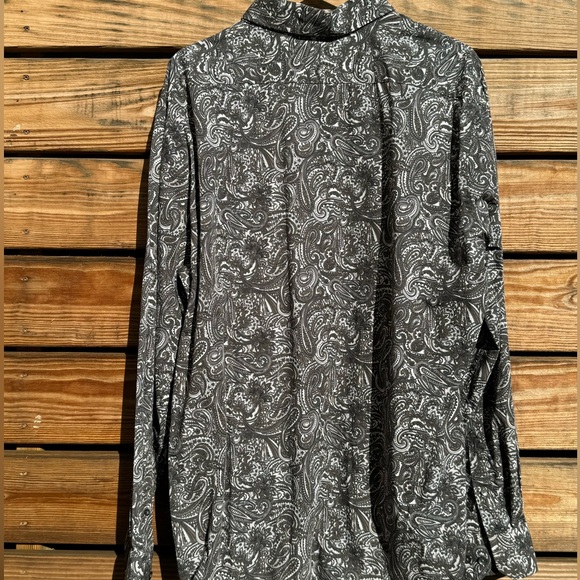Express Black and White Paisley Button up shirt - Picture 5 of 6